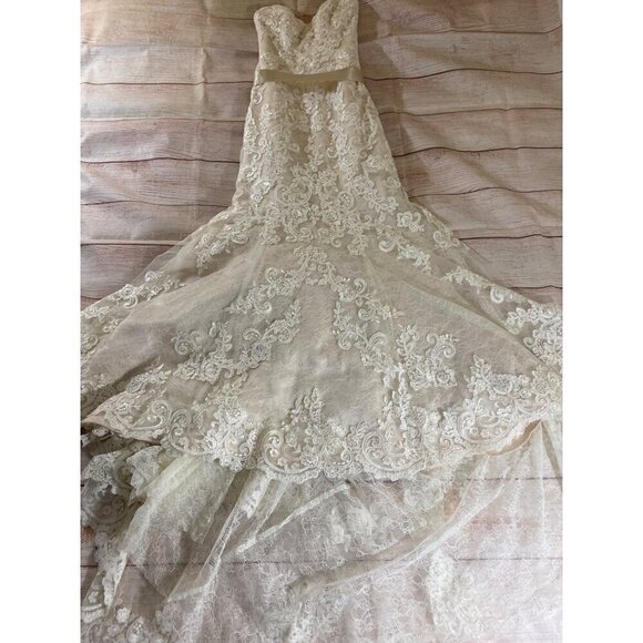 Essence Of Australia Women's Strapless Fit And Flare Wedding Gown - Small - Picture 7 of 15